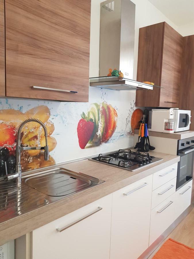 דירות Romantica Fuga Con Vista Panoramica Sulla Citta Di סאבונה מראה חיצוני תמונה
