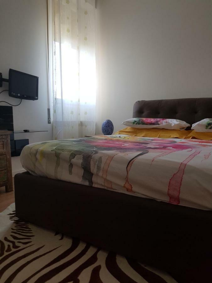 דירות Romantica Fuga Con Vista Panoramica Sulla Citta Di סאבונה מראה חיצוני תמונה
