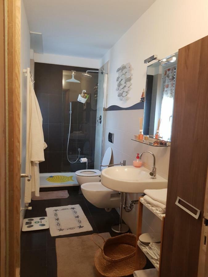דירות Romantica Fuga Con Vista Panoramica Sulla Citta Di סאבונה מראה חיצוני תמונה